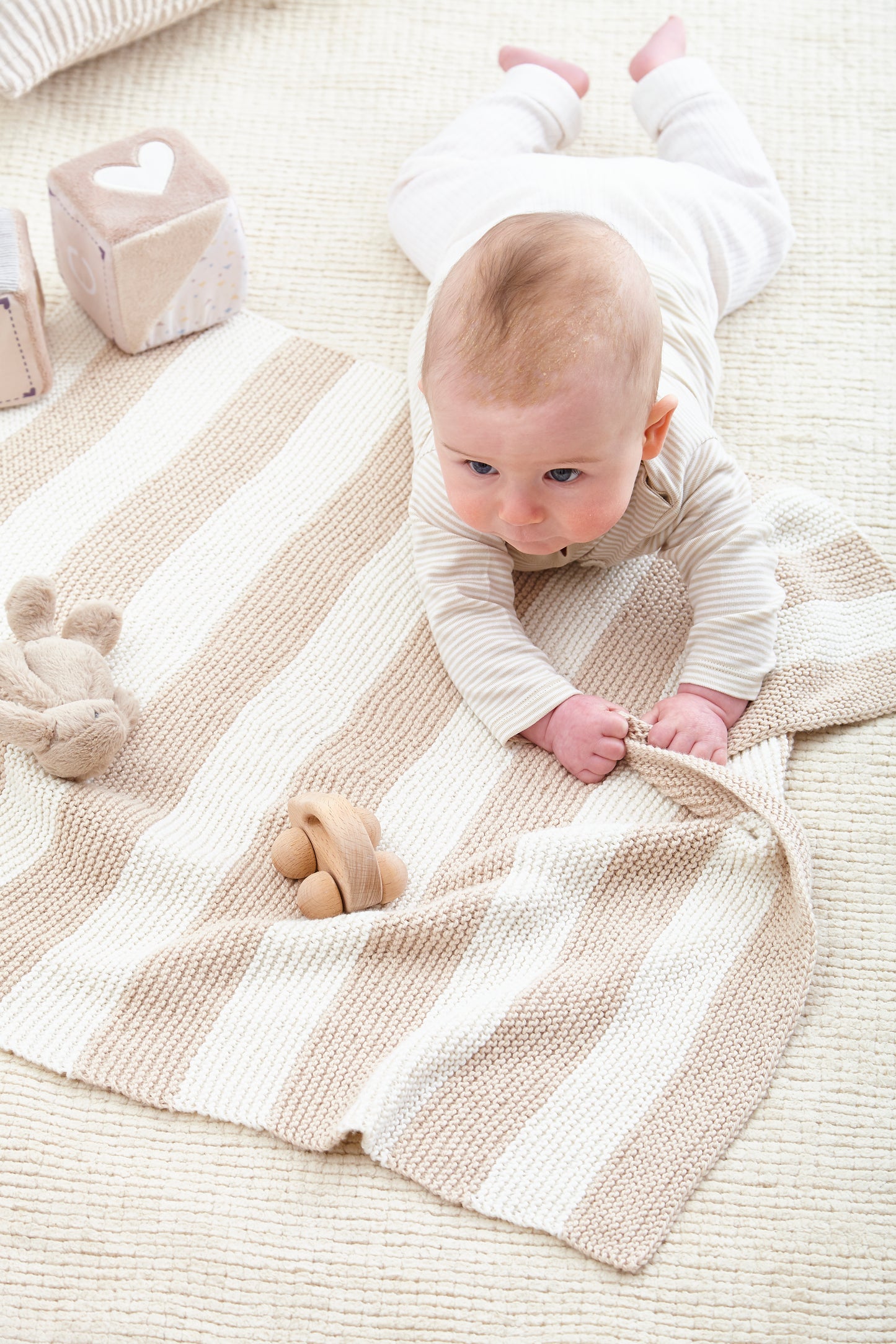 King Cole Newborn Book 4 Little Book of Blankets Knitting Pattern Book