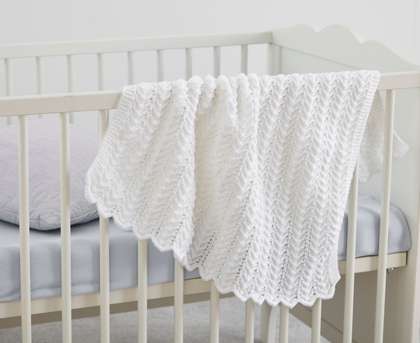 King Cole Newborn Book 4 Little Book of Blankets Knitting Pattern Book